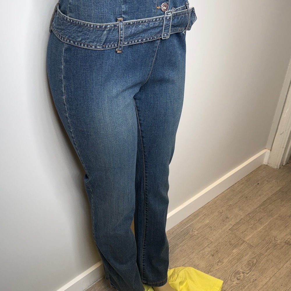 Hot Kiss Denim Short-Sleeve Jumpsuit in Blue - Picture 6 of 10